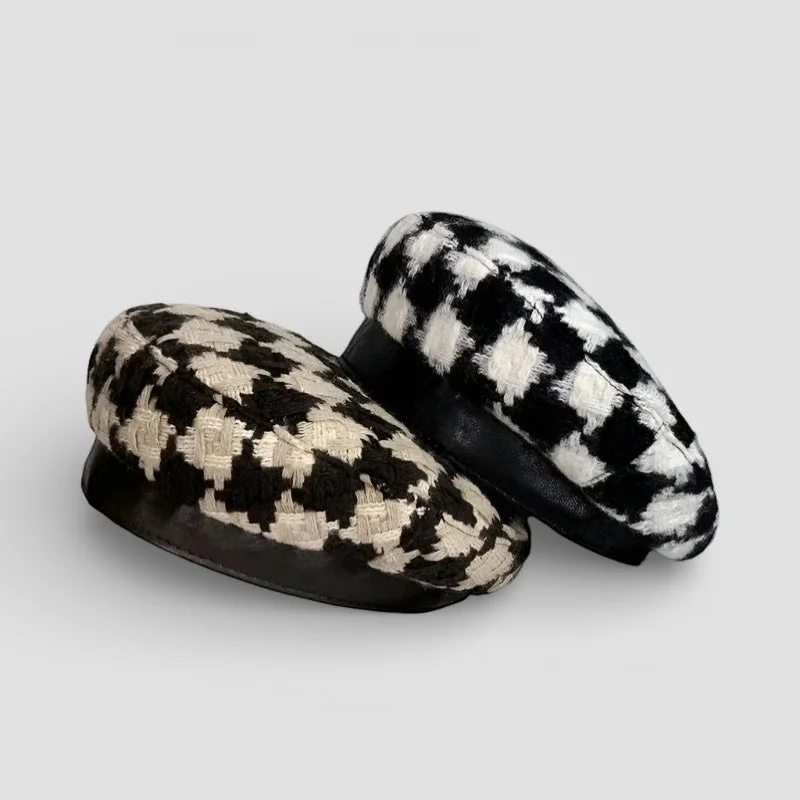 Black and White Beret - Image 4